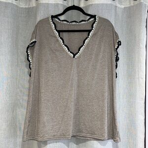 Plus - V-Neck Top with Black Trim - 2X 16